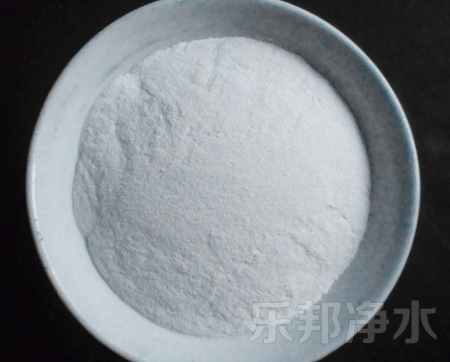 白色聚合氯化铝